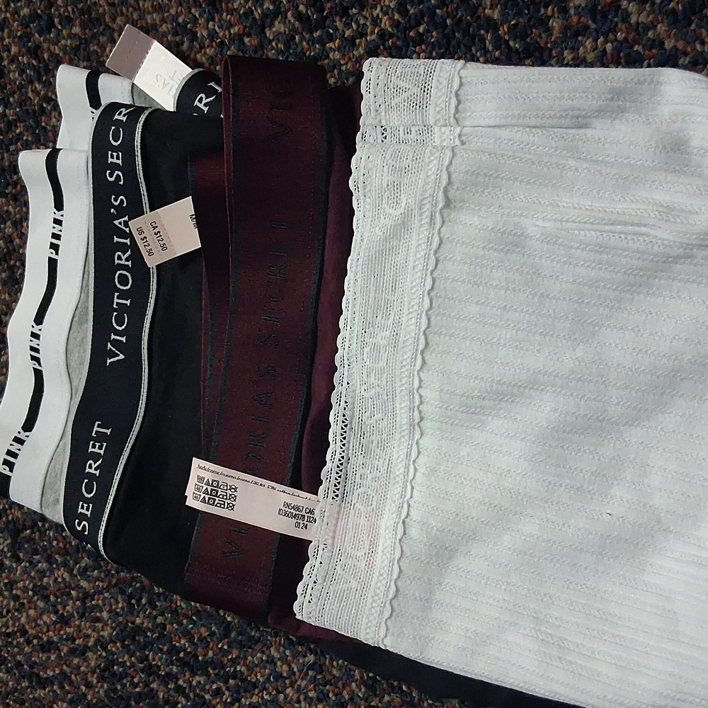 Victoria's Secret (Boyshort Undies)